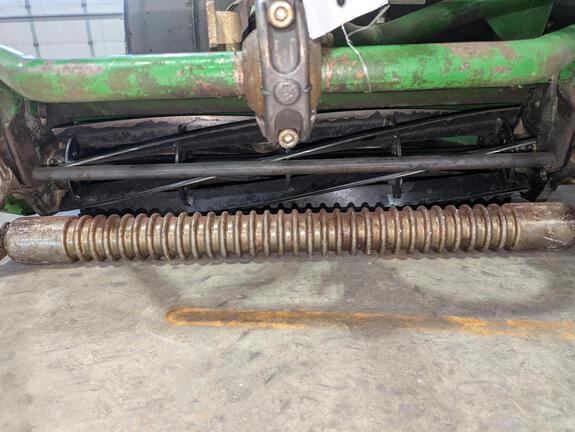 Image of John Deere 2500E equipment image 4