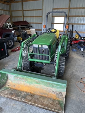 2011 John Deere 3038E Equipment Image0