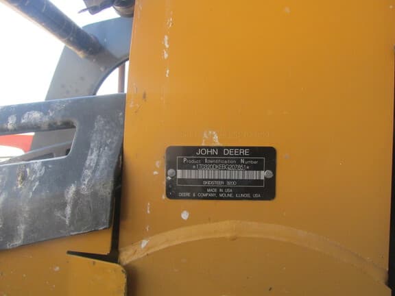 Image of John Deere 320D equipment image 3