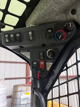 Image of John Deere 328D equipment image 2