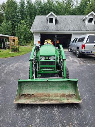 Image of John Deere 3320 equipment image 4