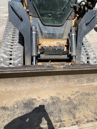 Image of John Deere 333D equipment image 2