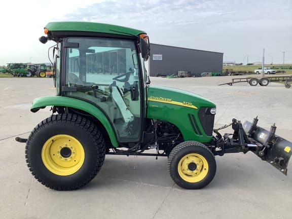 Image of John Deere 3720 equipment image 4