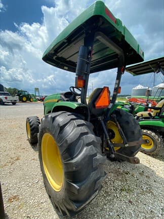 Image of John Deere 4105 equipment image 2