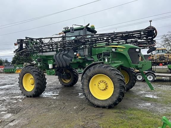 Image of John Deere 4830 equipment image 4