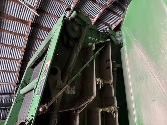 Image of John Deere 568 equipment image 2