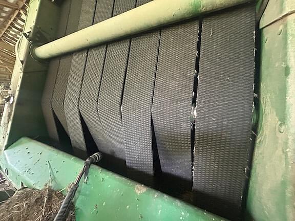 Image of John Deere 568 equipment image 3