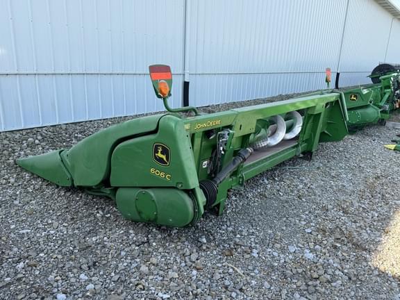 Image of John Deere 606C equipment image 4
