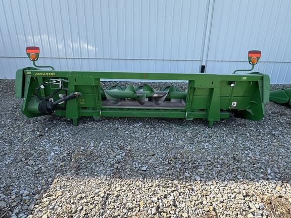 Image of John Deere 606C equipment image 2