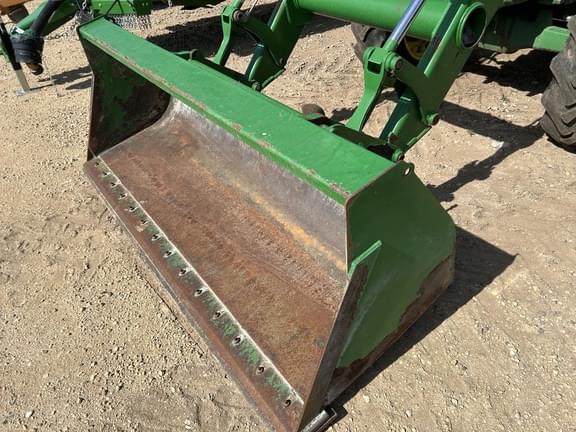 Image of John Deere 6100D equipment image 1