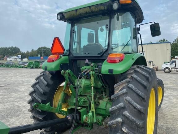 Image of John Deere 6115D equipment image 4