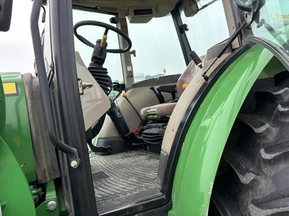 Image of John Deere 6140D equipment image 2