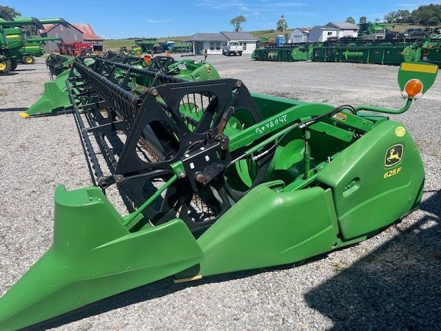 2011 John Deere 625F Equipment Image0
