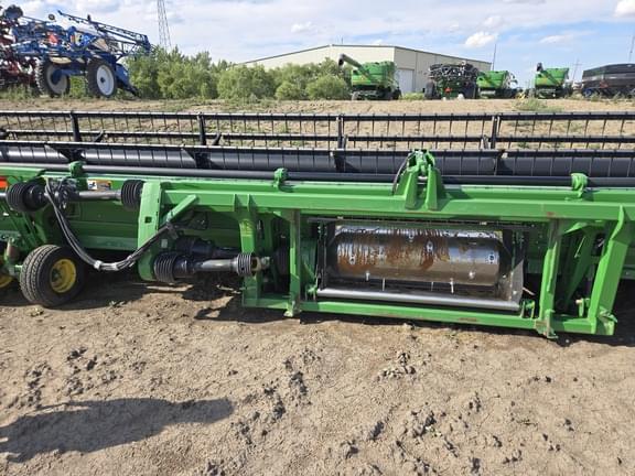 Image of John Deere 635D equipment image 3