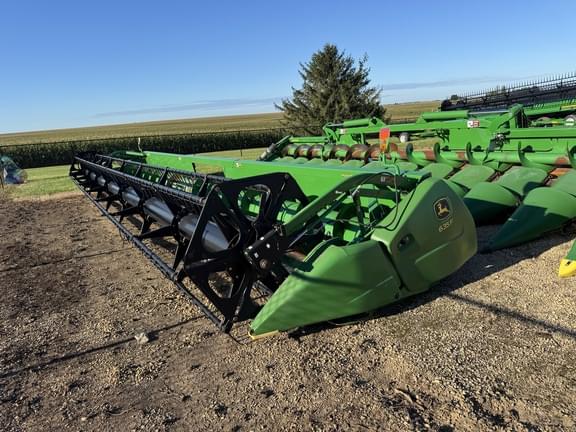 Image of John Deere 635F equipment image 1