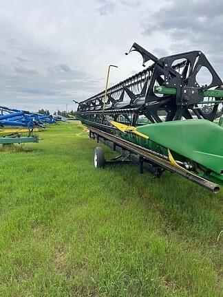 Image of John Deere 635F equipment image 4