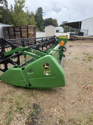 2011 John Deere 635F Equipment Image0