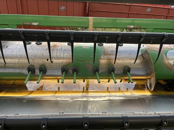 Image of John Deere 635F equipment image 4