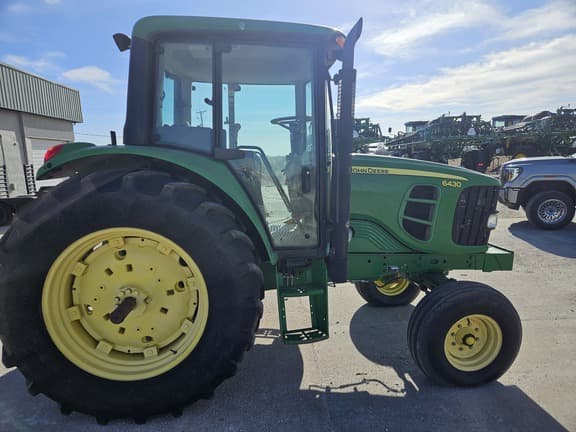 Image of John Deere 6430 equipment image 3