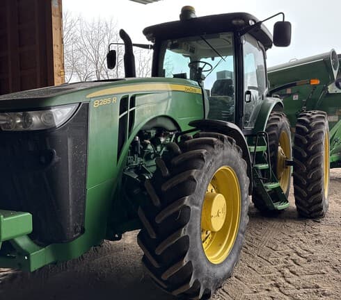 Image of John Deere 8285R Primary image