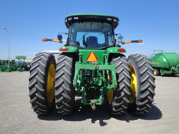 Image of John Deere 8285R equipment image 3