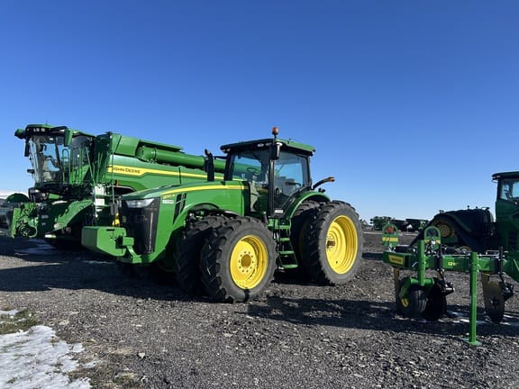 2011 John Deere 8310R Equipment Image0