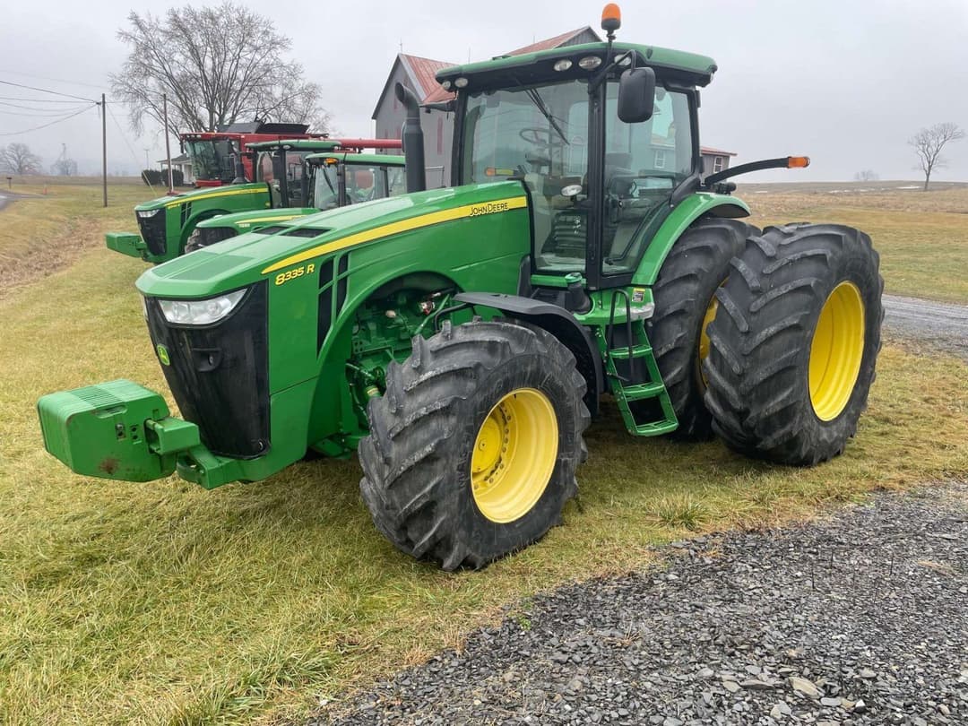 Image of John Deere 8335R Primary image