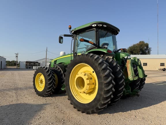Image of John Deere 8360R equipment image 2