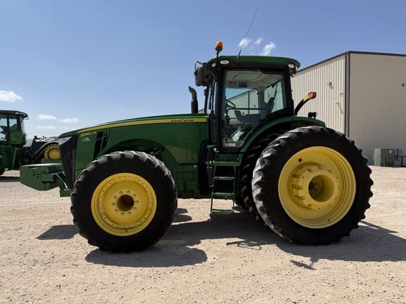 Image of John Deere 8360R equipment image 1