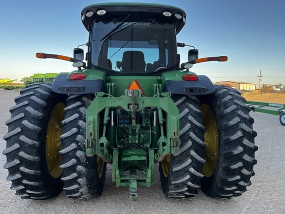 Image of John Deere 8360R equipment image 4