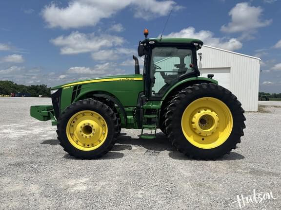 Image of John Deere 8360R equipment image 4
