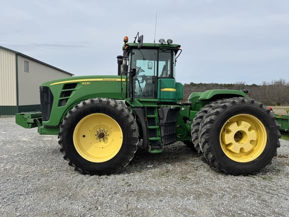Image of John Deere 9330 equipment image 4