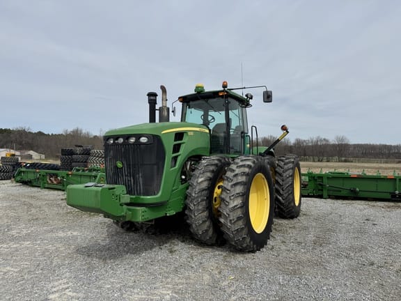 2011 John Deere 9330 Equipment Image0