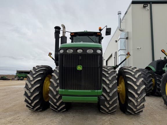 Image of John Deere 9330 equipment image 4
