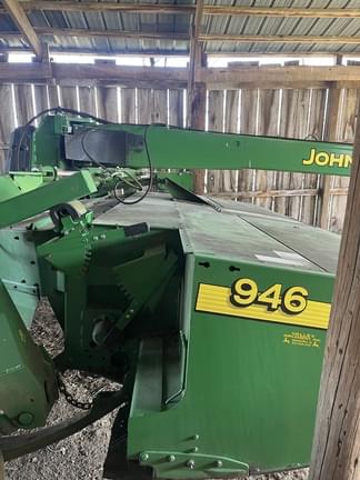 Image of John Deere 946 equipment image 3