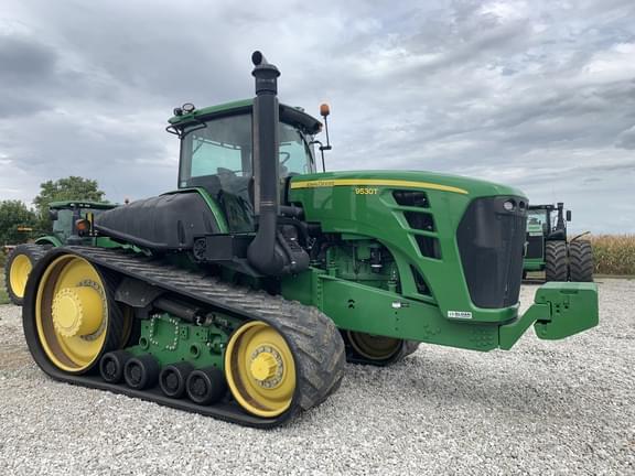Image of John Deere 9530T equipment image 1