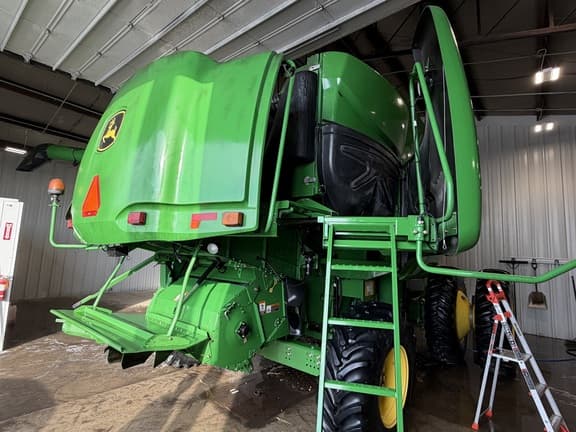 Image of John Deere 9570 STS equipment image 2