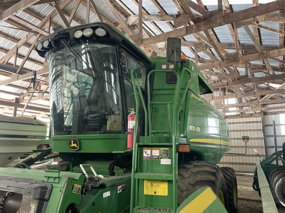 Image of John Deere 9570 STS equipment image 1