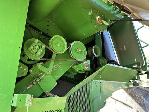 Image of John Deere 9670 STS equipment image 3