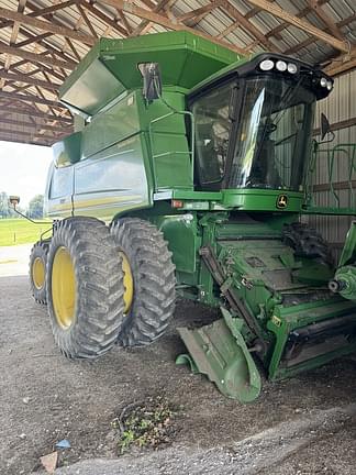 Image of John Deere 9670 STS equipment image 2