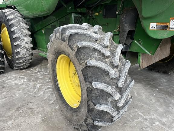 Image of John Deere 9770 STS equipment image 3