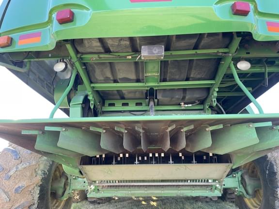 Image of John Deere 9770 STS equipment image 3