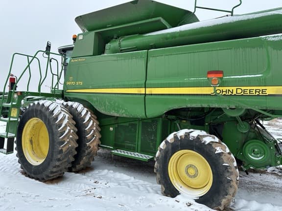 Image of John Deere 9870 STS equipment image 2