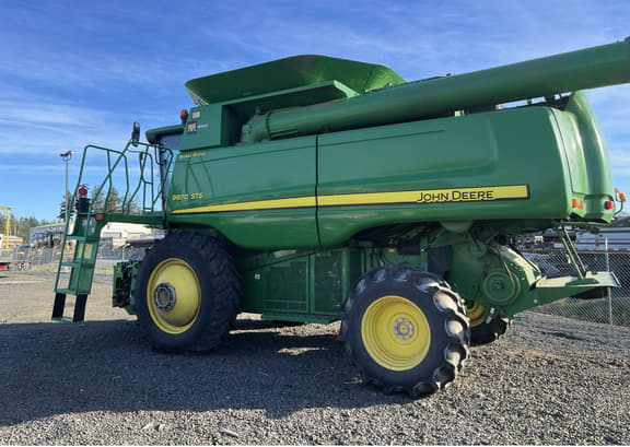 Image of John Deere 9870 STS equipment image 1