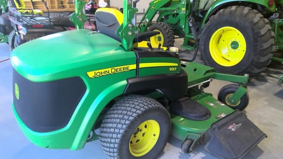 Image of John Deere 997 equipment image 1