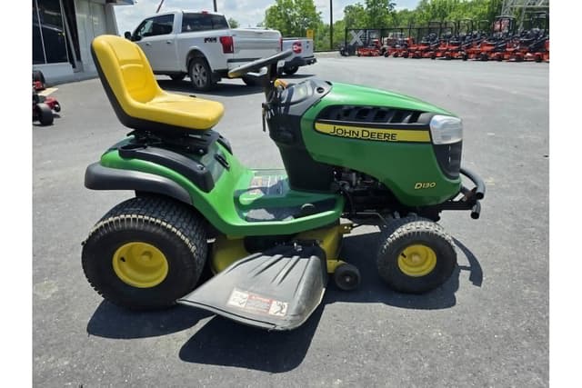 Image of John Deere D130 equipment image 3