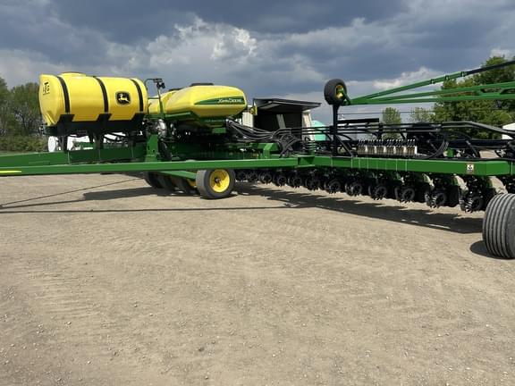 Image of John Deere DB66 Primary image