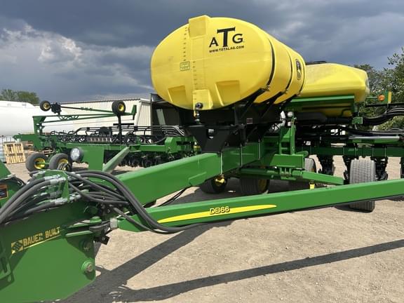 Image of John Deere DB66 equipment image 1