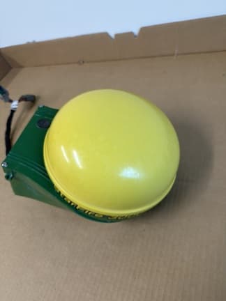 Image of John Deere StarFire 3000 equipment image 3