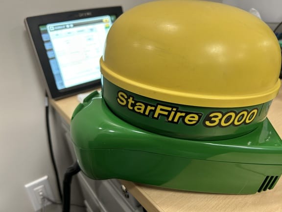2011 John Deere StarFire 3000 Equipment Image0
